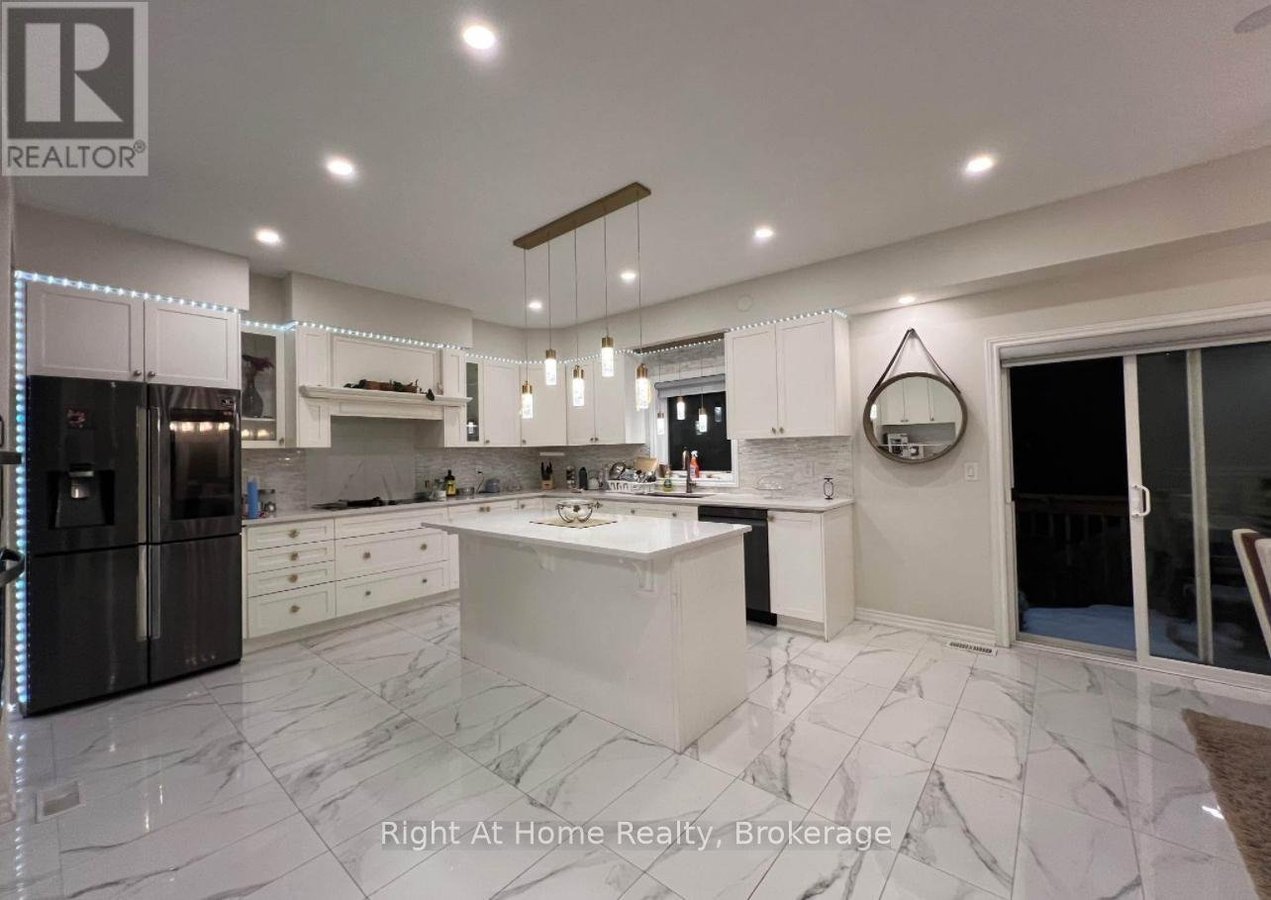 MASTER SUITE - 54 PACE AVENUE - Photo 2