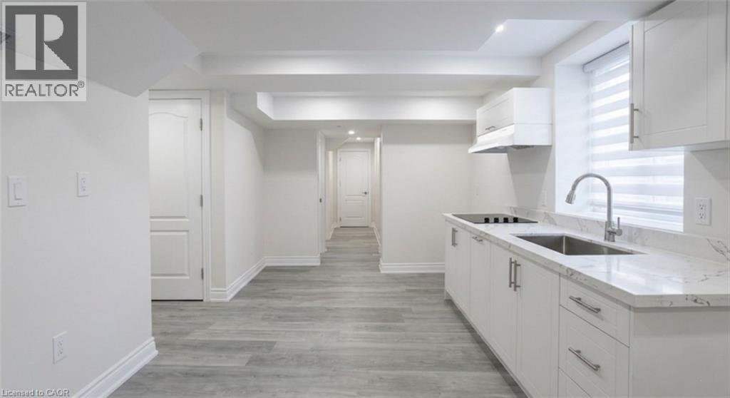 88 JUNE CALLWOOD Avenue Unit# LOWER - Photo 5