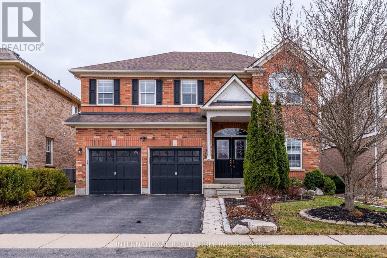 102 HUNTER WAY - Photo 1
