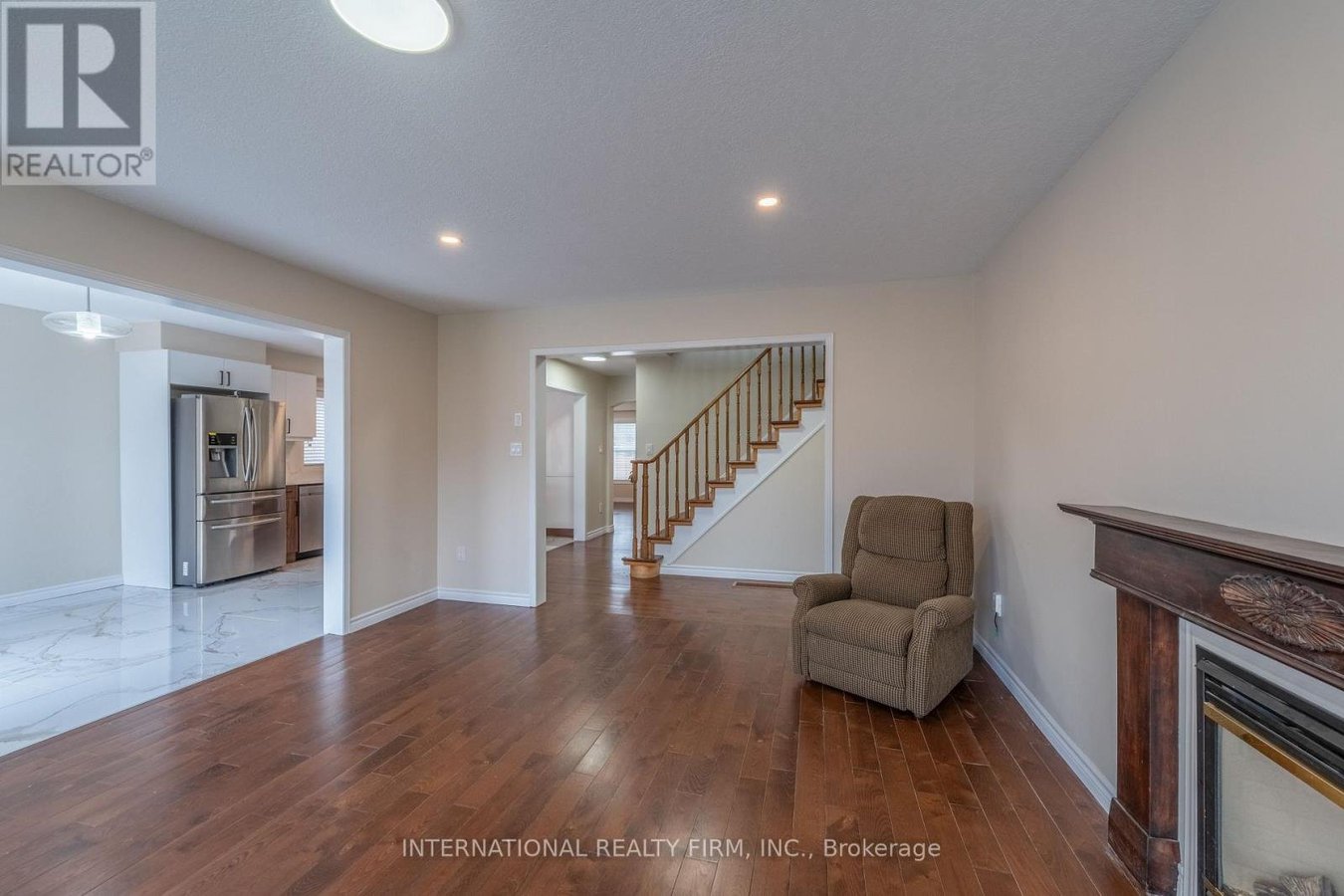 102 HUNTER WAY - Photo 9