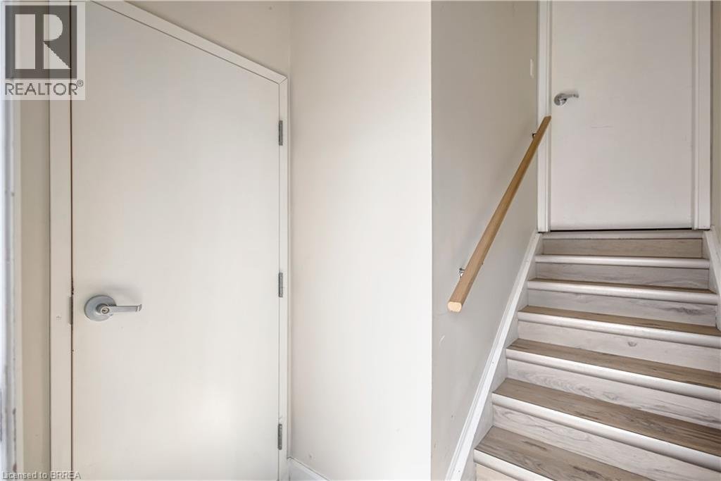 306 DALHOUSIE Street Unit# C - Photo 3