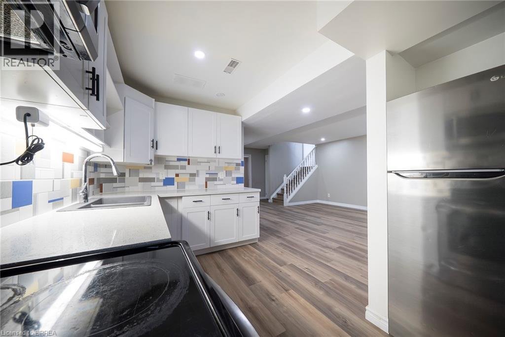 53 MEMORIAL Drive Unit# LOWER - Photo 6