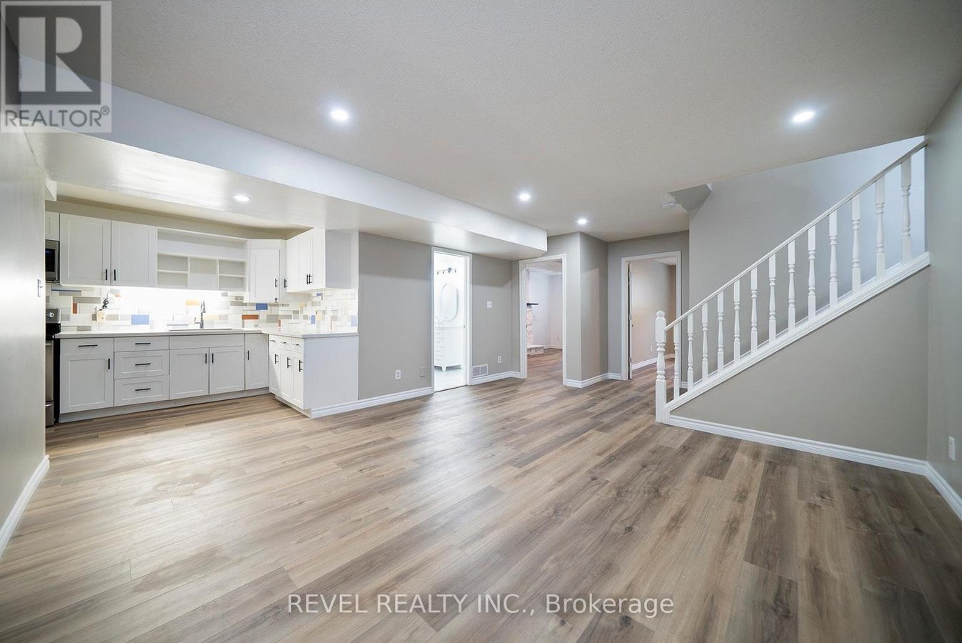 LOWER - 53 MEMORIAL DRIVE - Photo 5
