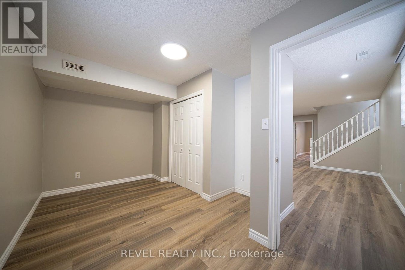 LOWER - 53 MEMORIAL DRIVE - Photo 10