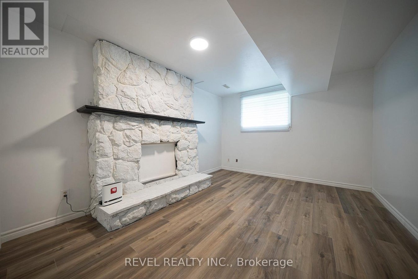 LOWER - 53 MEMORIAL DRIVE - Photo 11