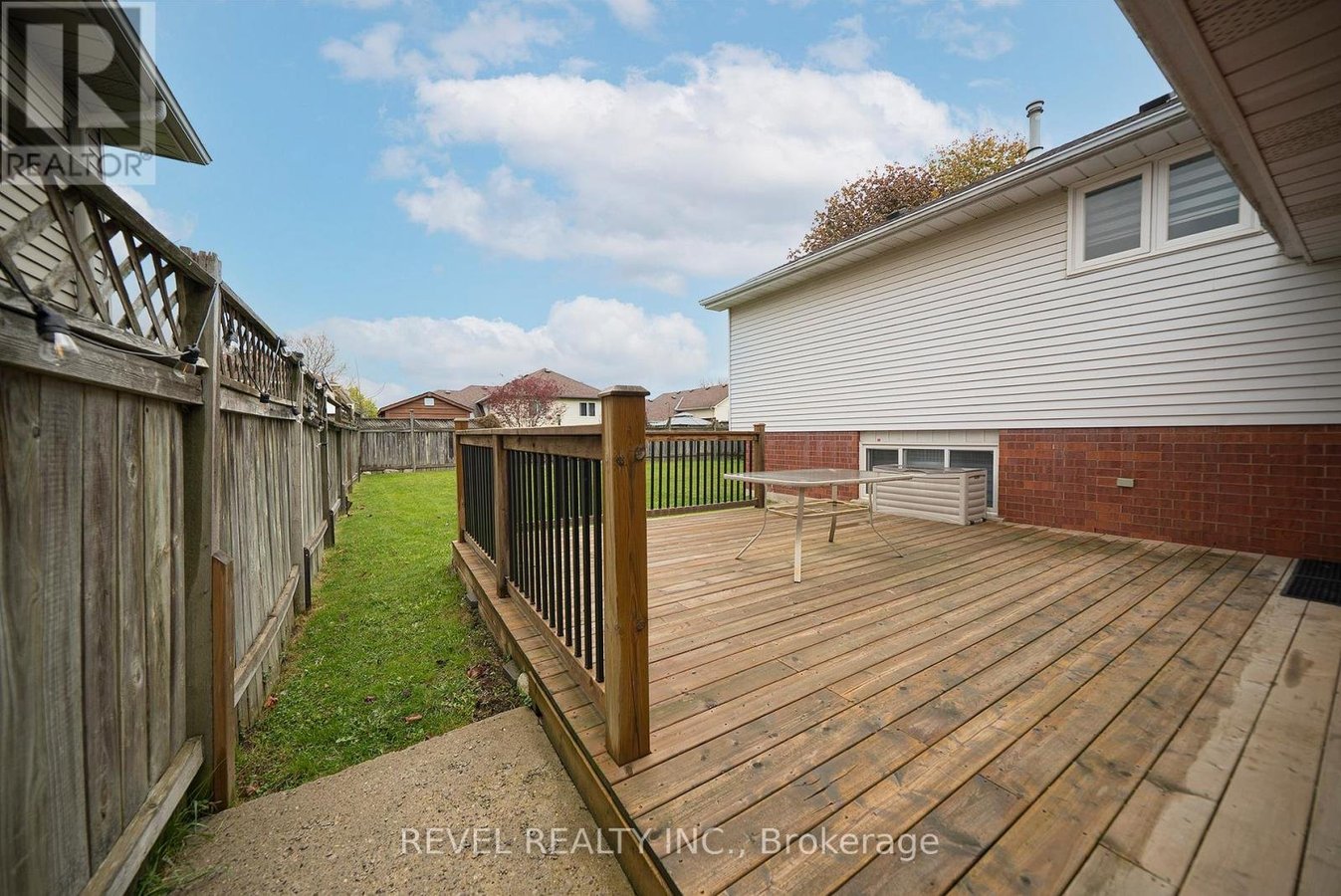 LOWER - 53 MEMORIAL DRIVE - Photo 16