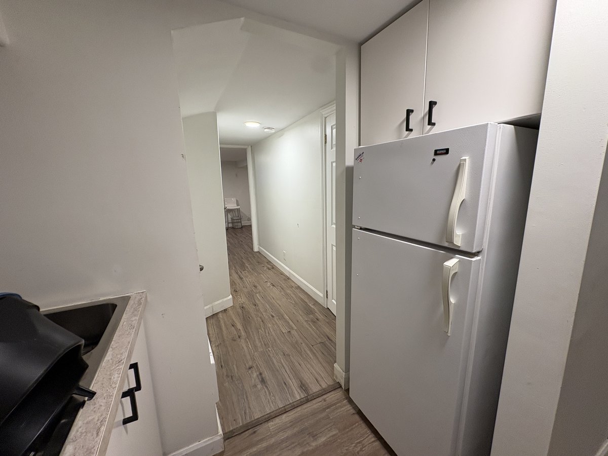 216 Wellington Street - Photo 5