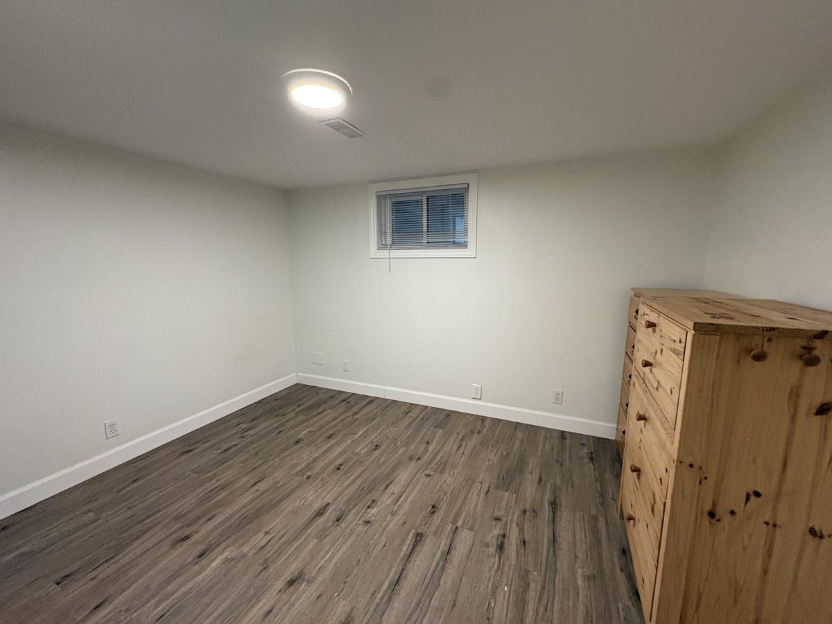 216 Wellington Street - Photo 6