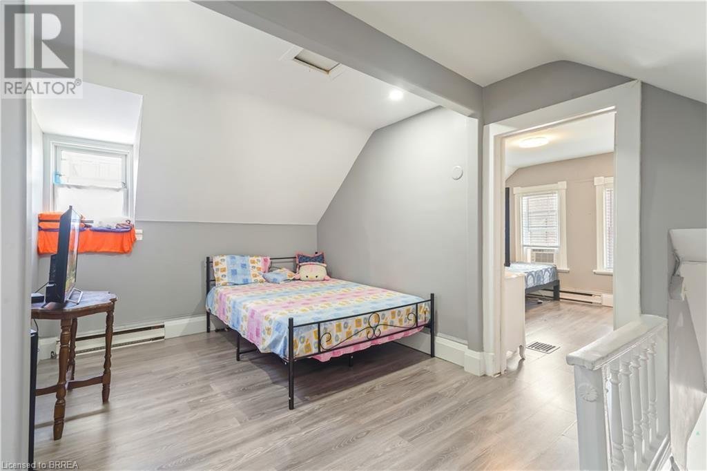 49 Jarvis Street - Photo 3