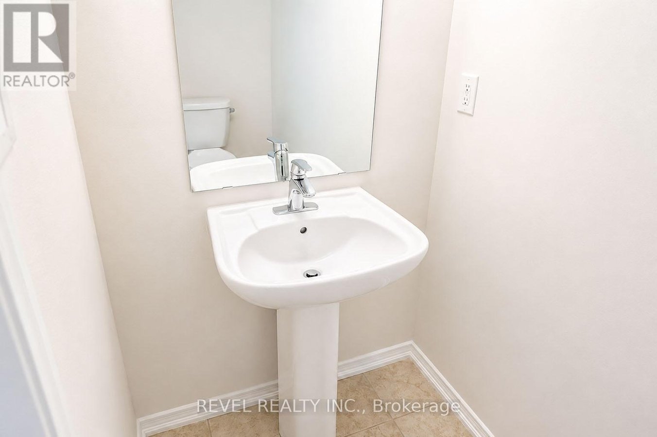 62 MUNRO CIRCLE - Photo 3