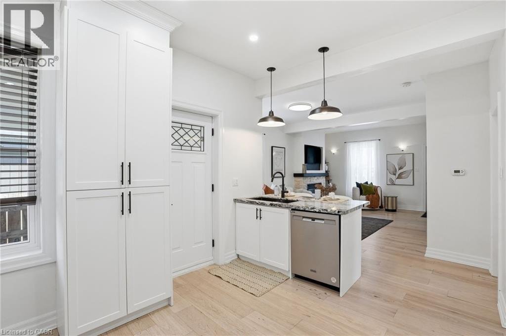 118 VICTORIA Street - Photo 12