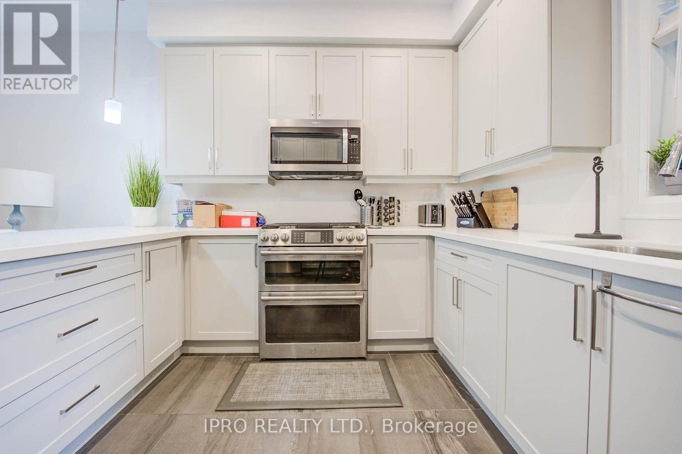 26 - 33 JARVIS STREET - Photo 23