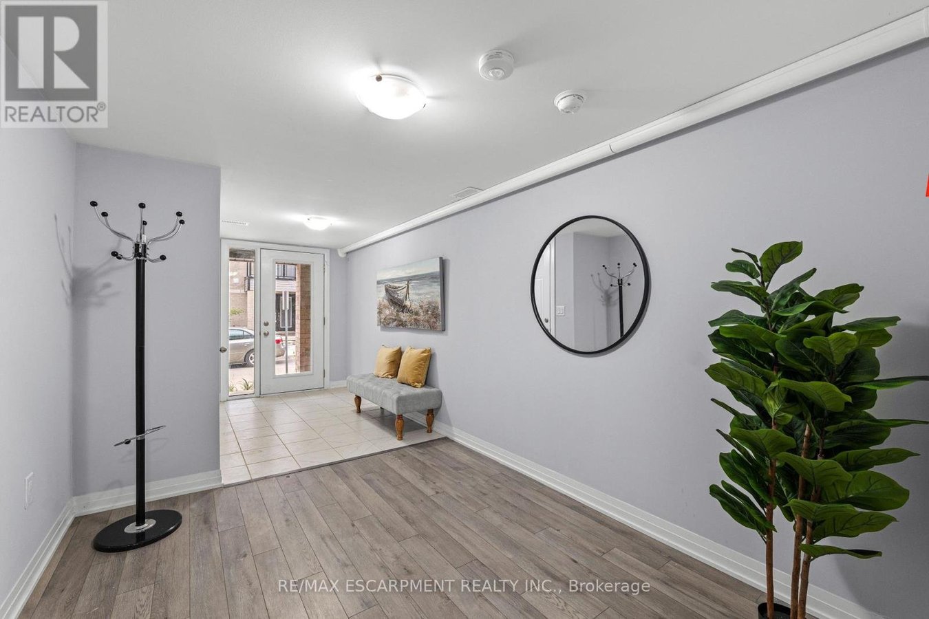 1117 - 585 COLBORNE STREET E - Photo 4
