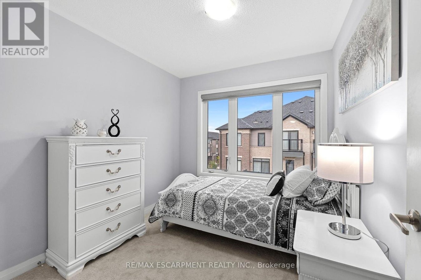 1117 - 585 COLBORNE STREET E - Photo 8