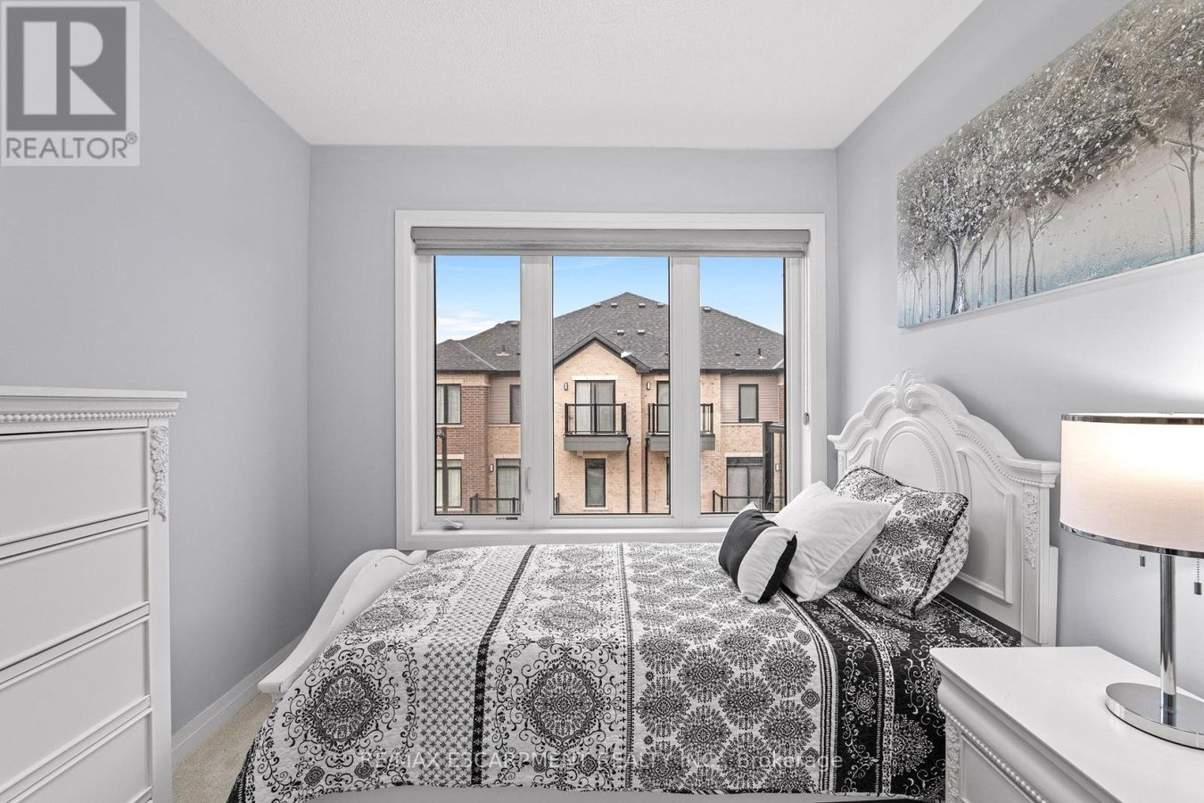 1117 - 585 COLBORNE STREET E - Photo 9