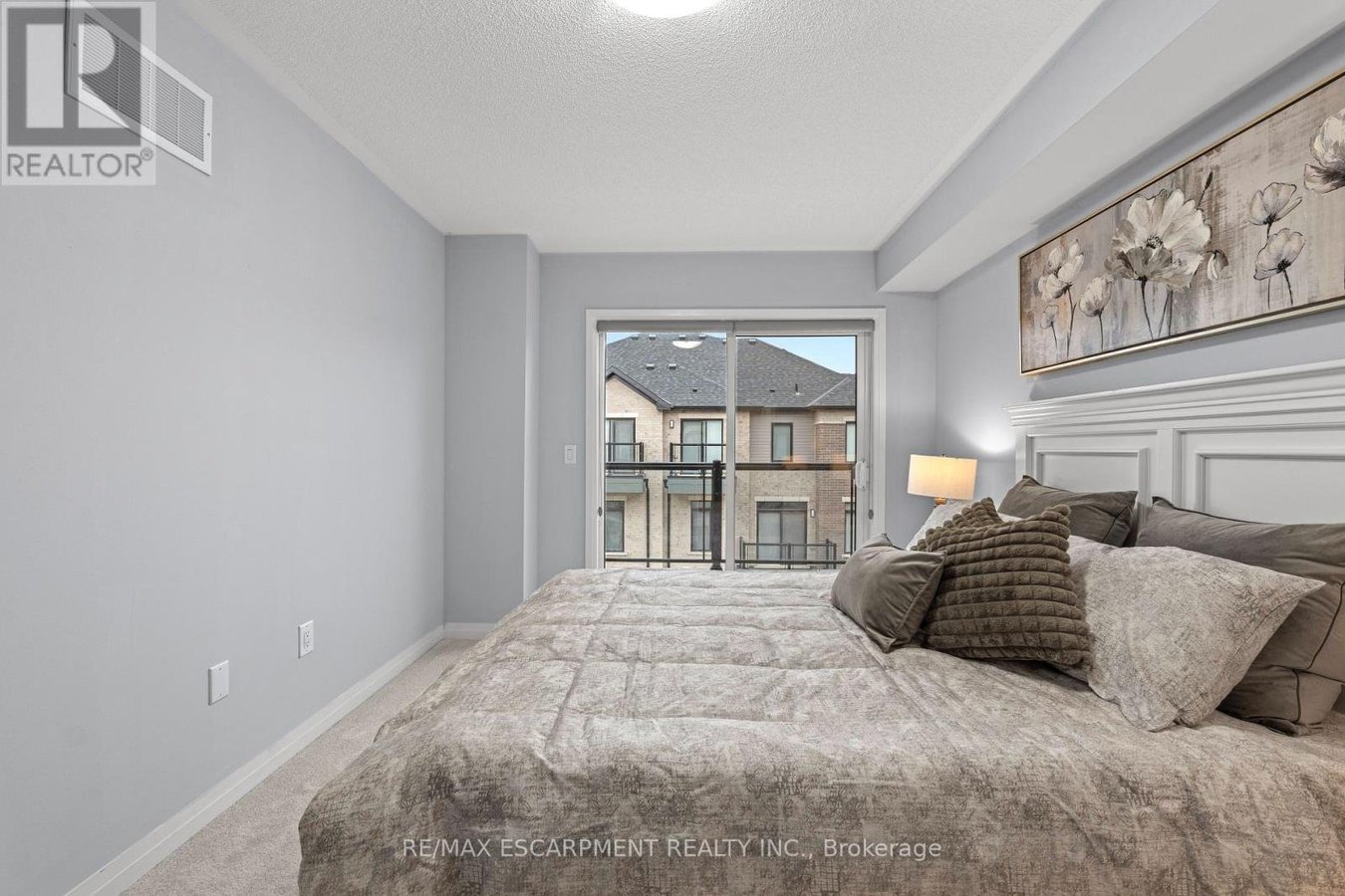 1117 - 585 COLBORNE STREET E - Photo 13