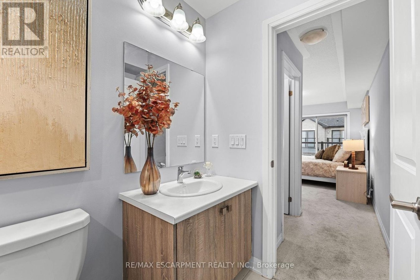 1117 - 585 COLBORNE STREET E - Photo 17