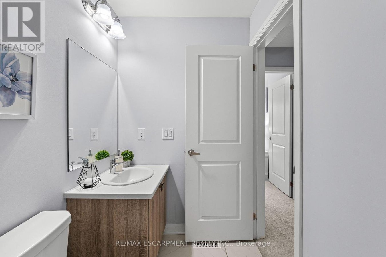 1117 - 585 COLBORNE STREET E - Photo 20