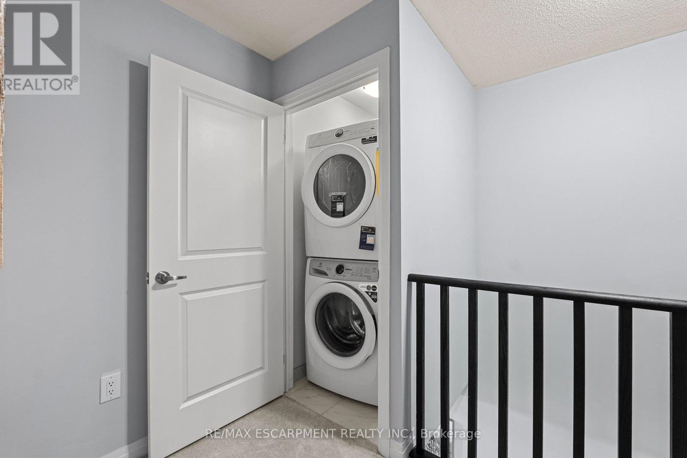 1117 - 585 COLBORNE STREET E - Photo 31