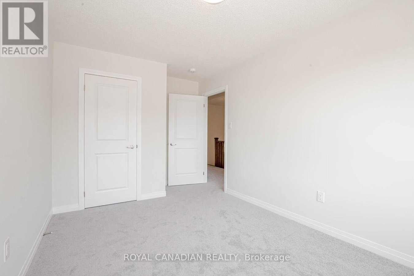 15 MOLNAR CRESCENT - Photo 28