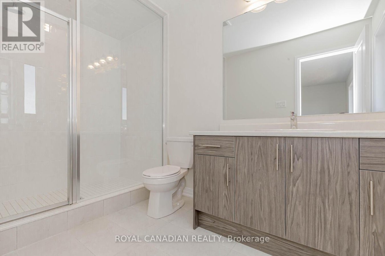 15 MOLNAR CRESCENT - Photo 33