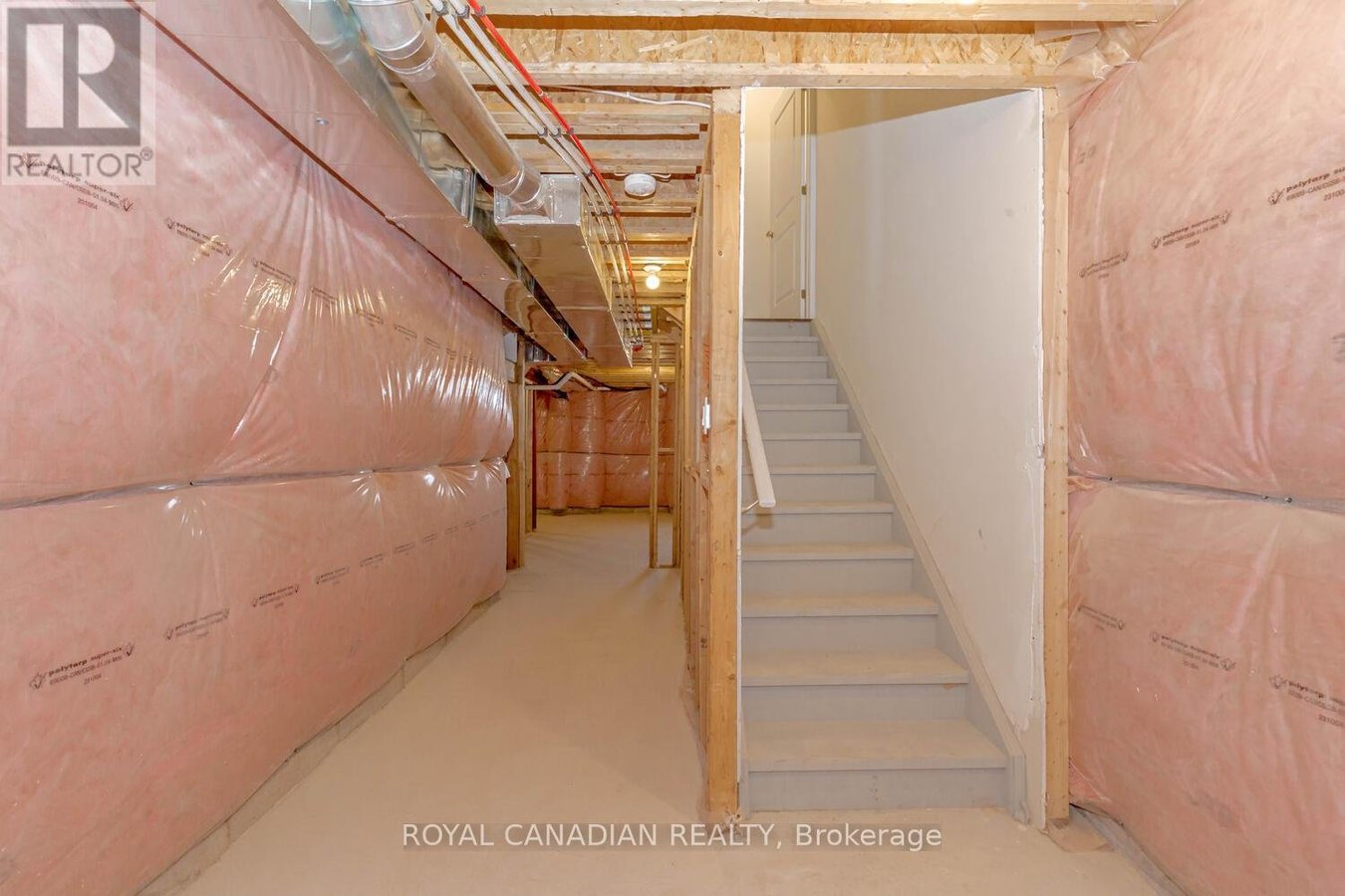 15 MOLNAR CRESCENT - Photo 36