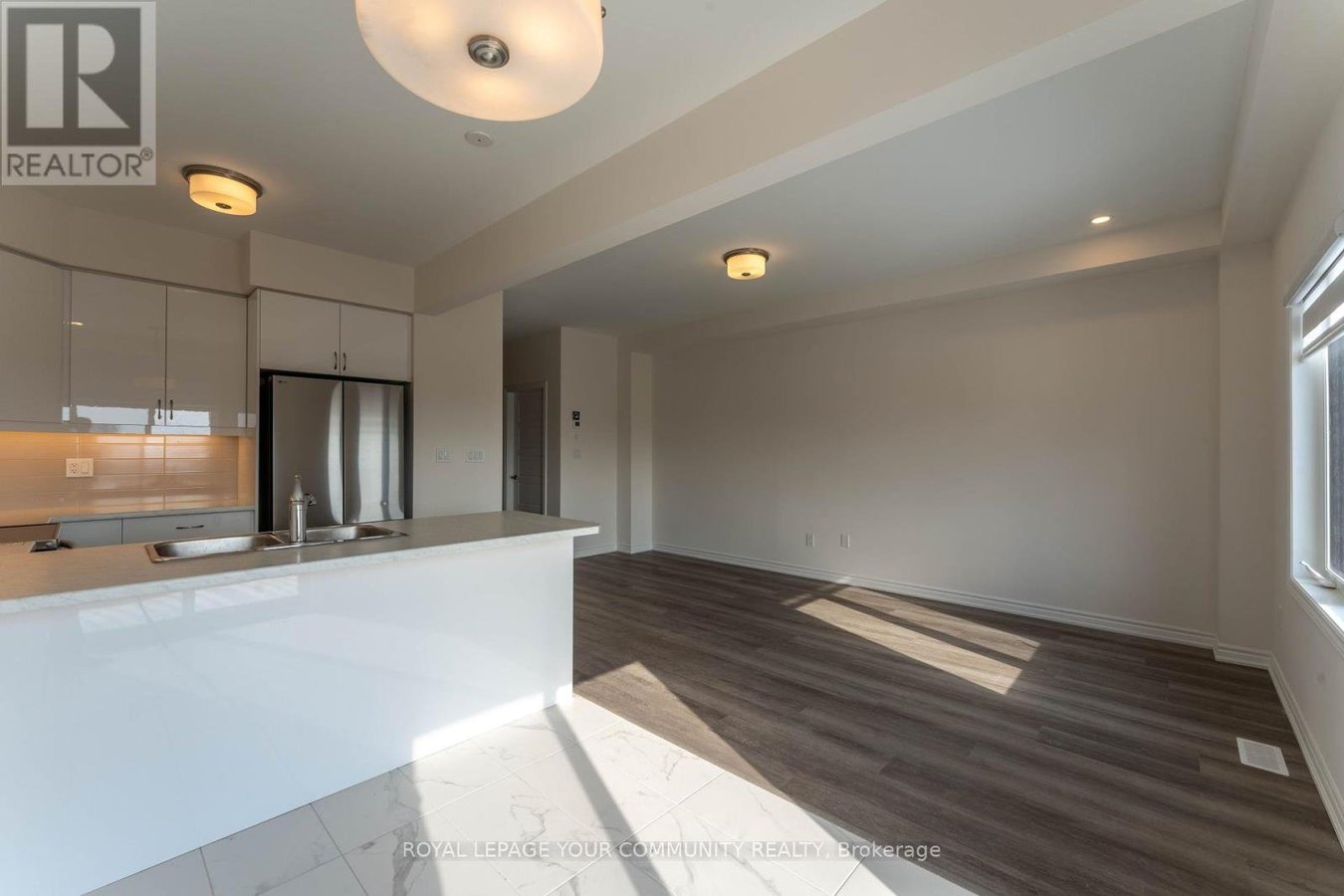 45 - 620 COLBORNE STREET - Photo 11
