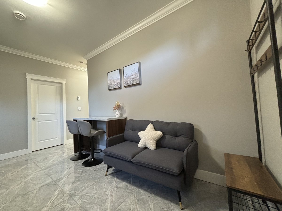 6045 Leibly Avenue - Photo 2