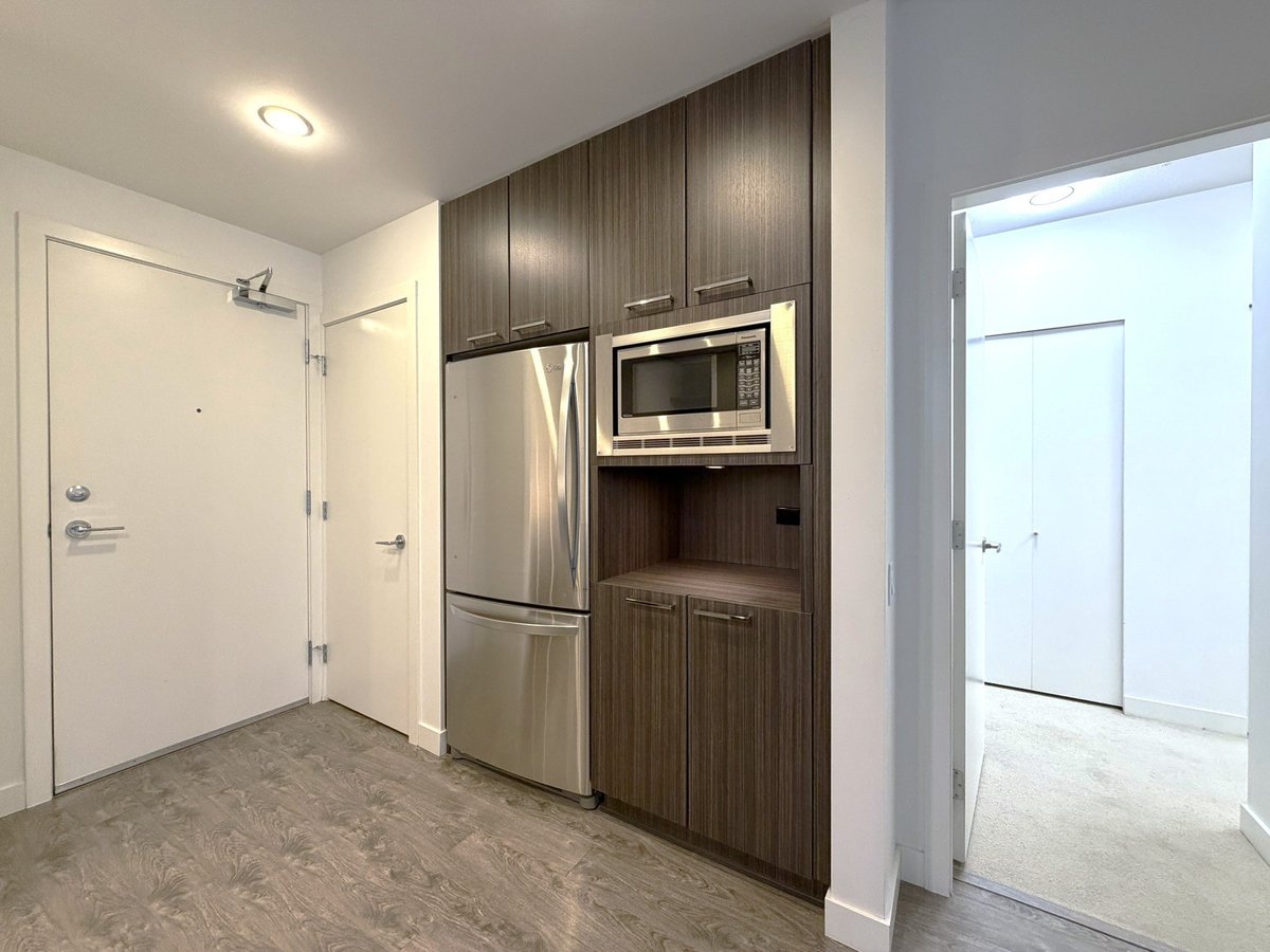 9250 University High Street - Photo 4