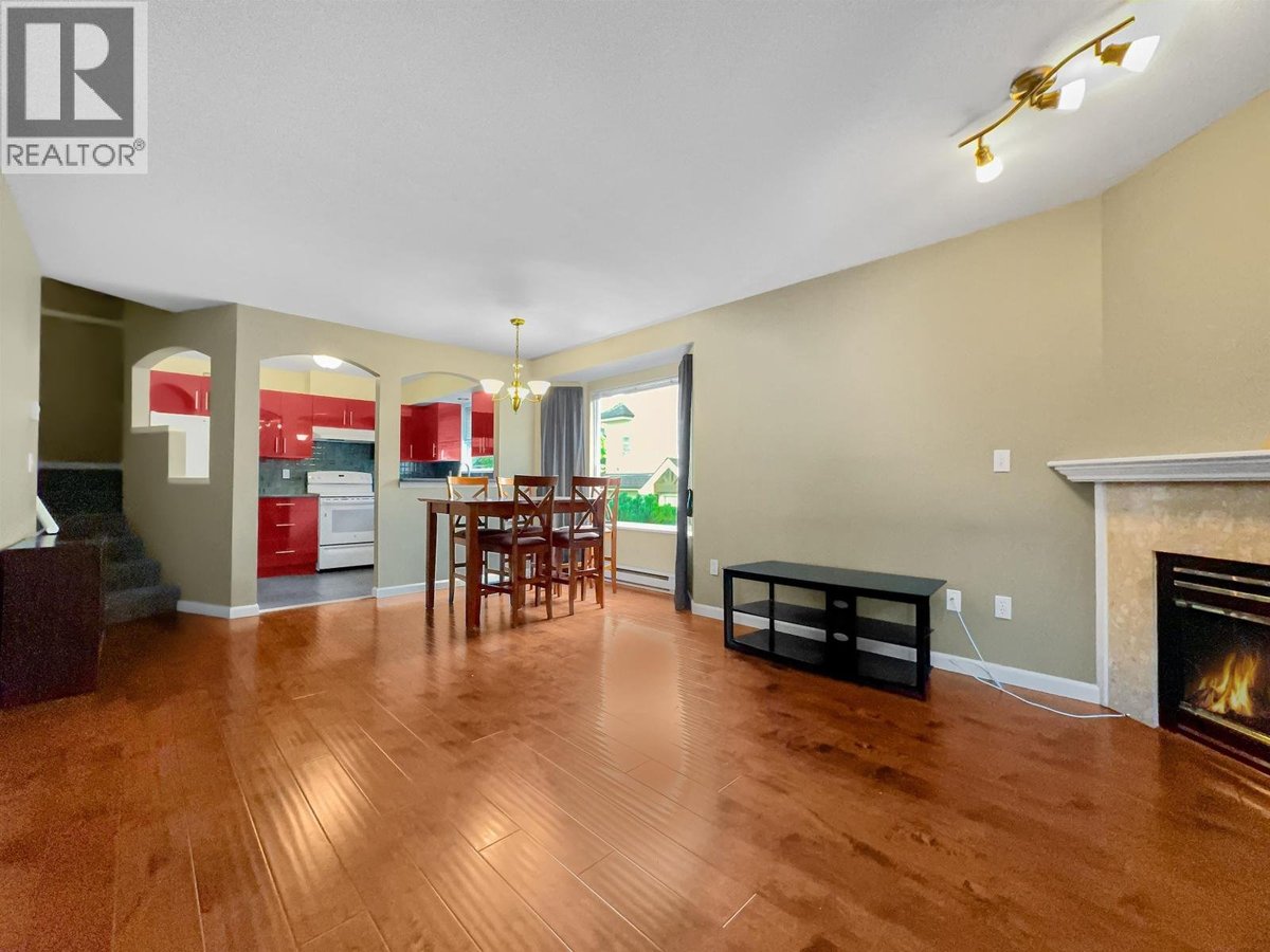 X 7175 18TH AVENUE - Photo 4