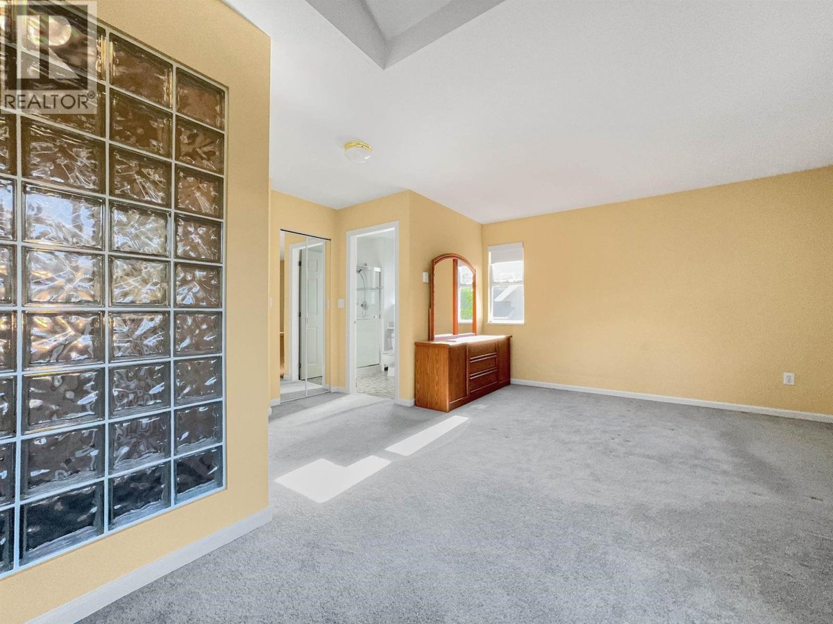 X 7175 18TH AVENUE - Photo 10