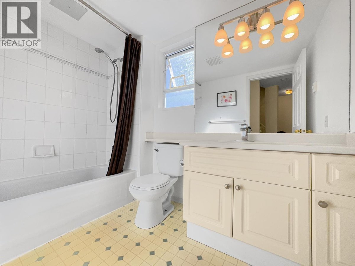 X 7175 18TH AVENUE - Photo 18