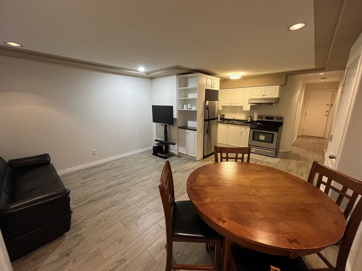5227 Chesham Avenue - Photo 2