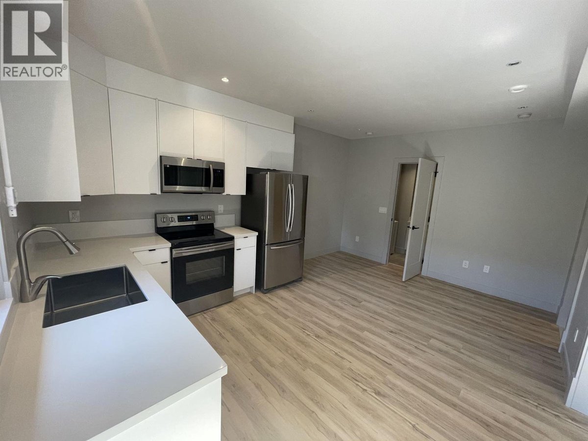 3900 FIR STREET - Photo 2