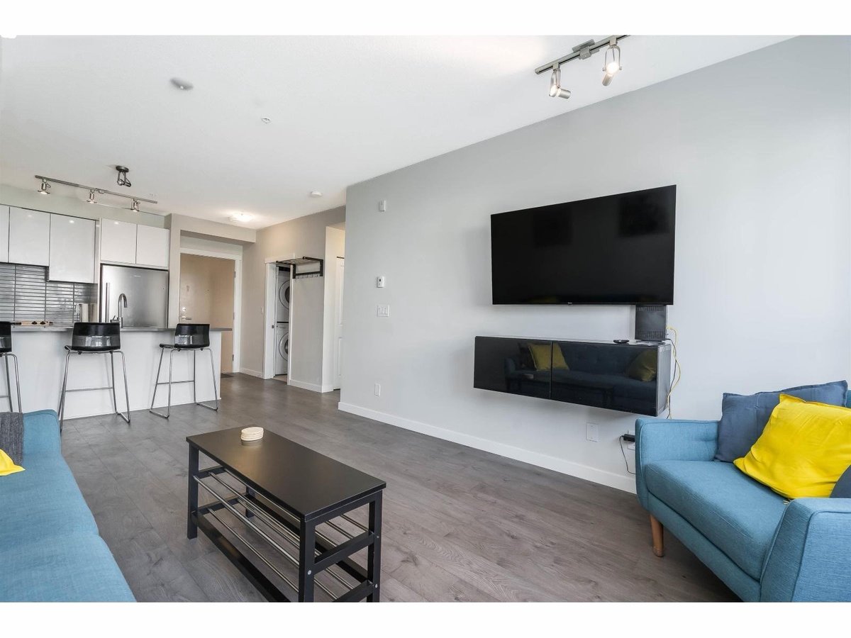 9877 University Crescent - Photo 16