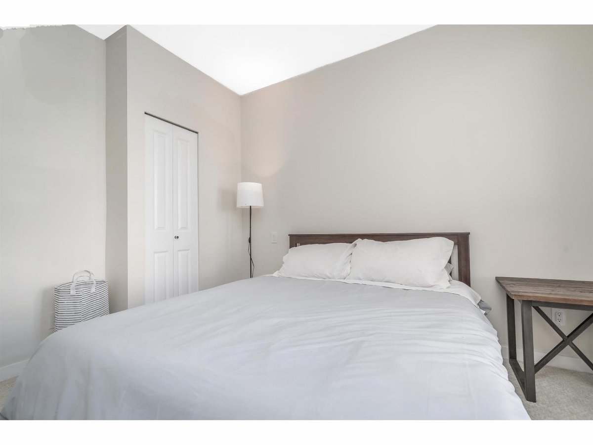 9877 University Crescent - Photo 24