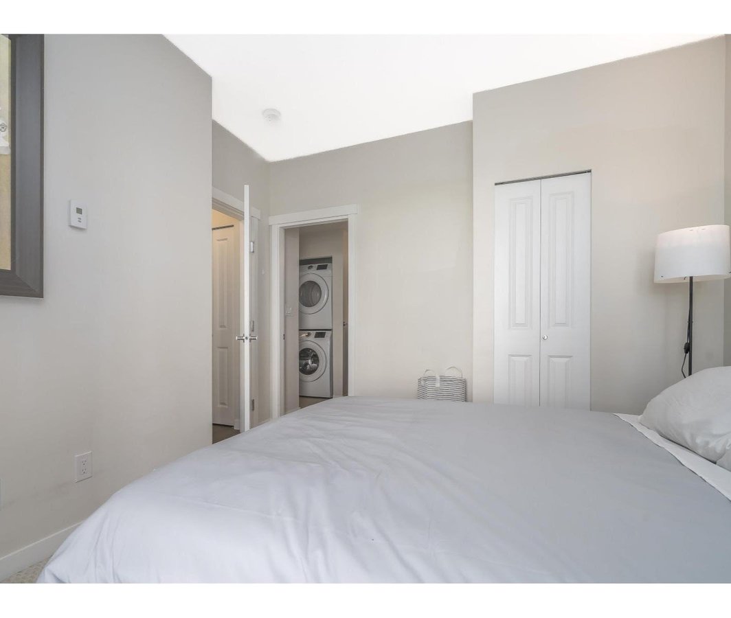 9877 University Crescent - Photo 25
