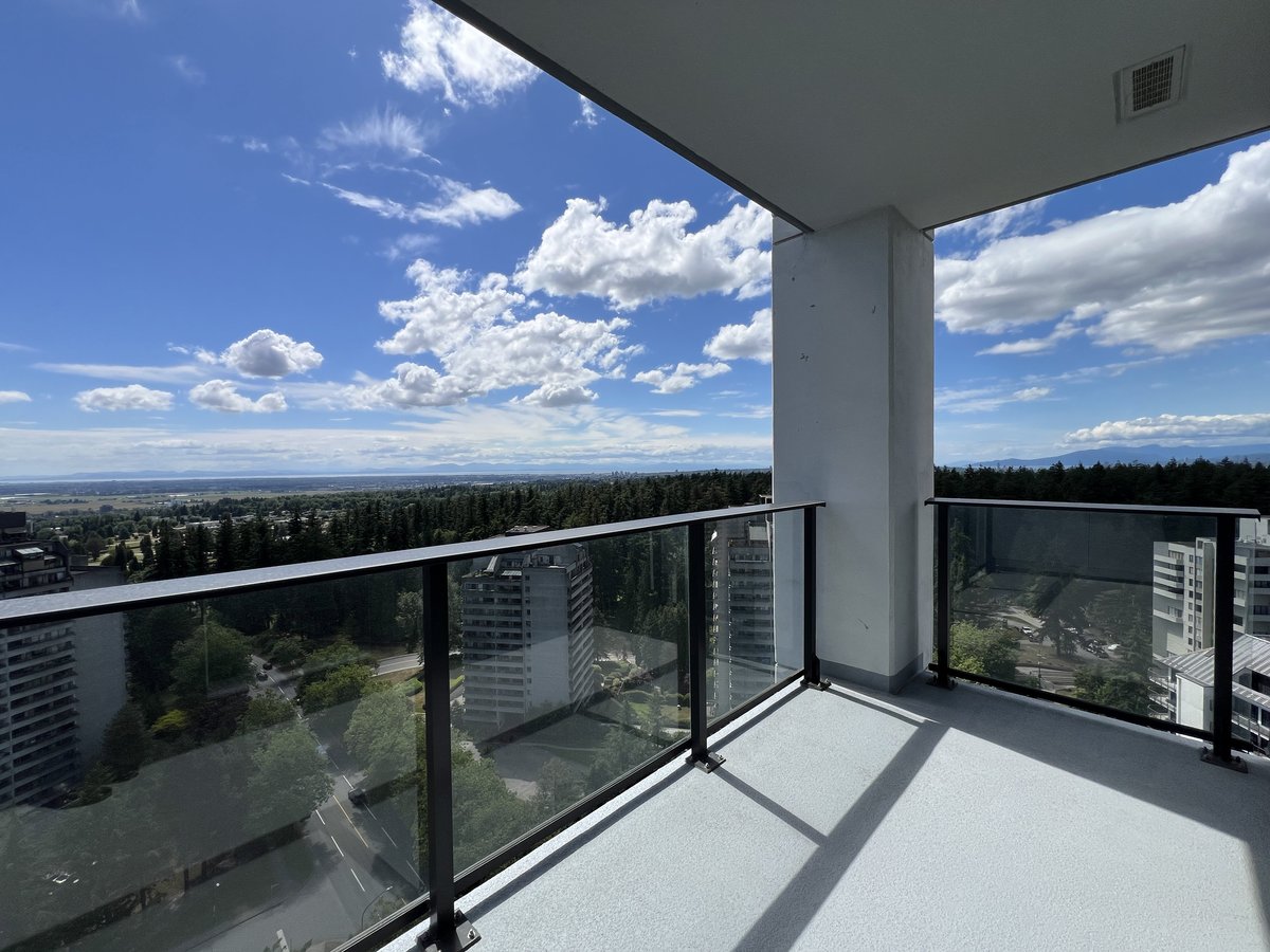 6468 Willingdon Avenue - Photo 10
