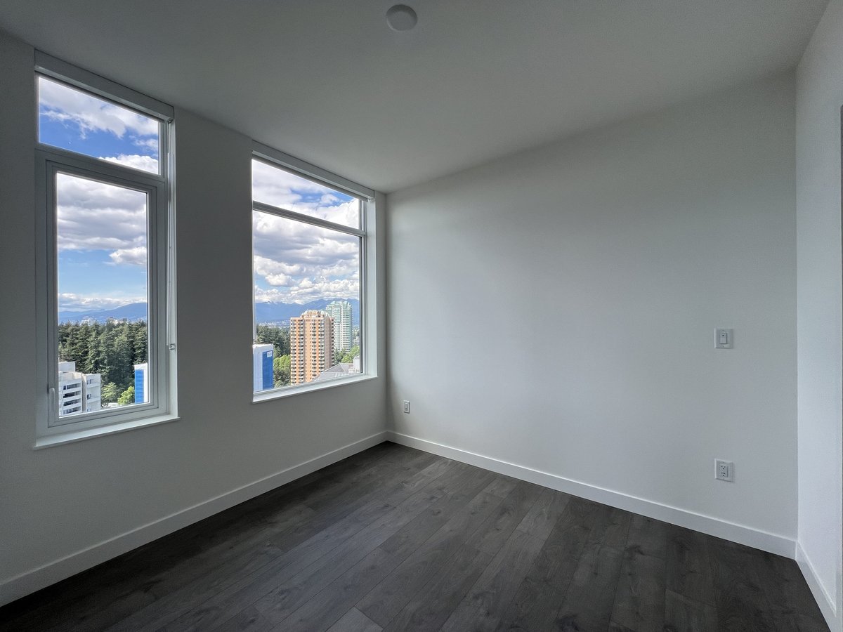 6468 Willingdon Avenue - Photo 14