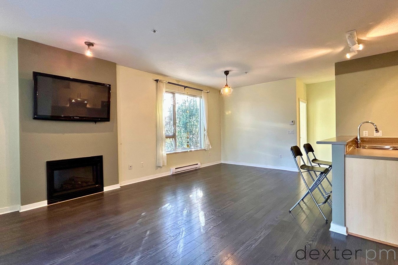 9229 University Crescent - Photo 2