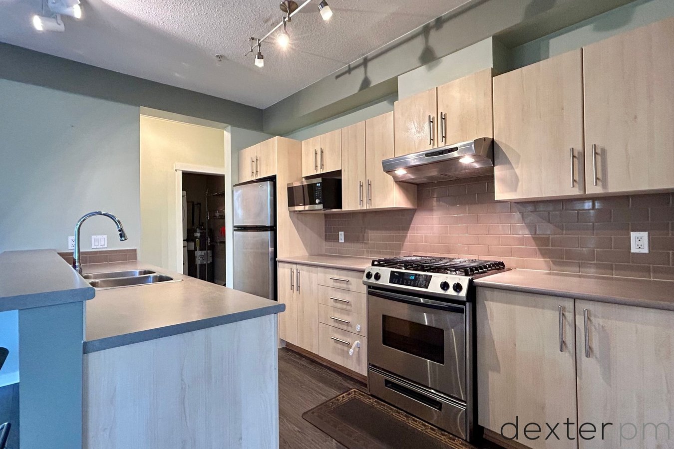 9229 University Crescent - Photo 6