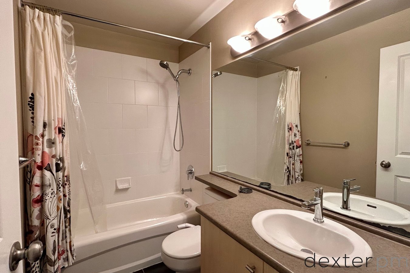 9229 University Crescent - Photo 10