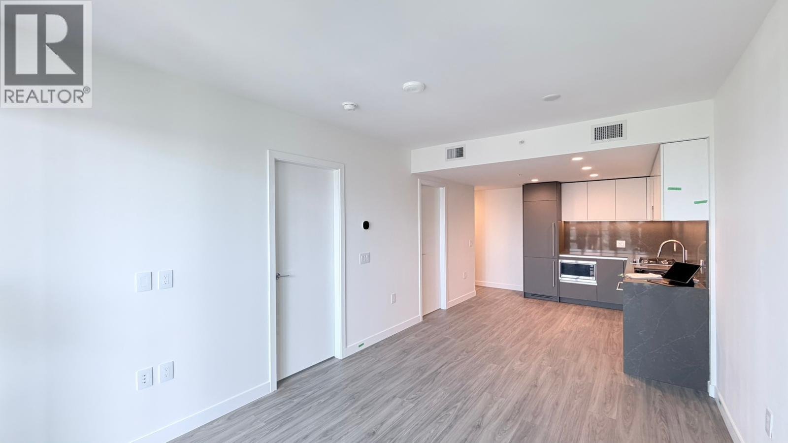 3701 2135 SPRINGER AVENUE - Photo 3