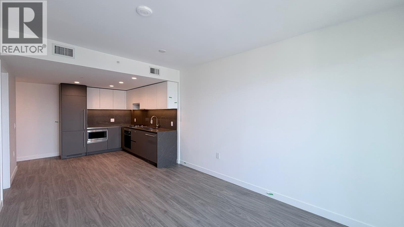 3701 2135 SPRINGER AVENUE - Photo 4
