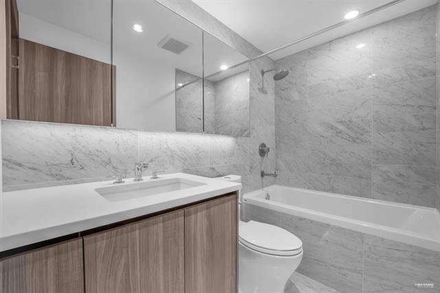 4730 Lougheed Highway - Photo 18