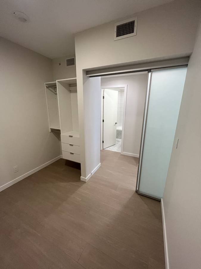 2186 Gilmore Avenue - Photo 8