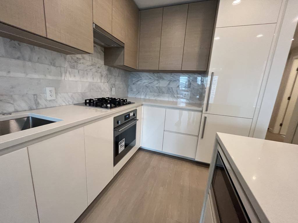 2186 Gilmore Avenue - Photo 4