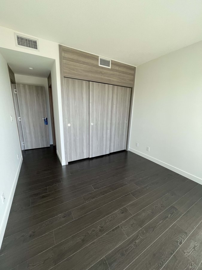 4890 Lougheed Highway - Photo 8