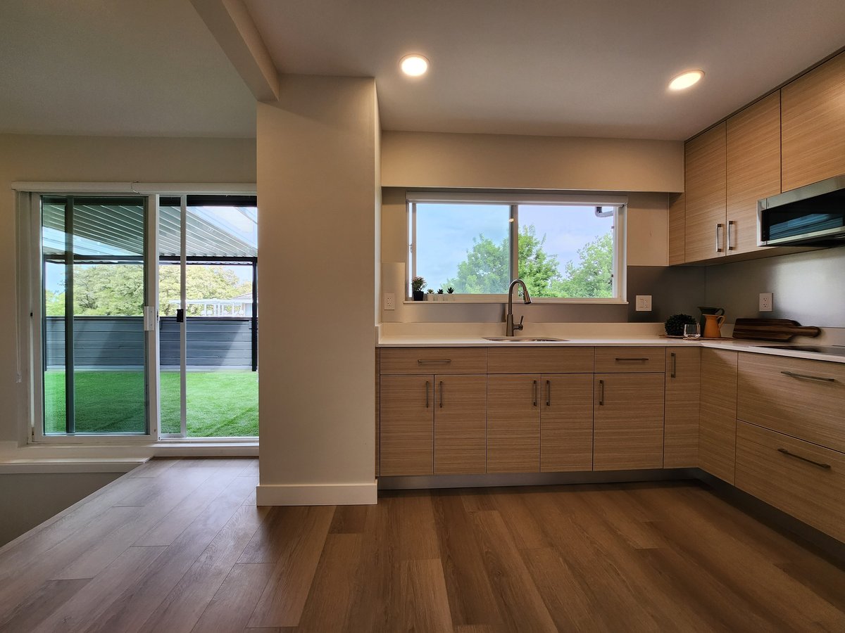 8691 Armstrong Avenue - Photo 3