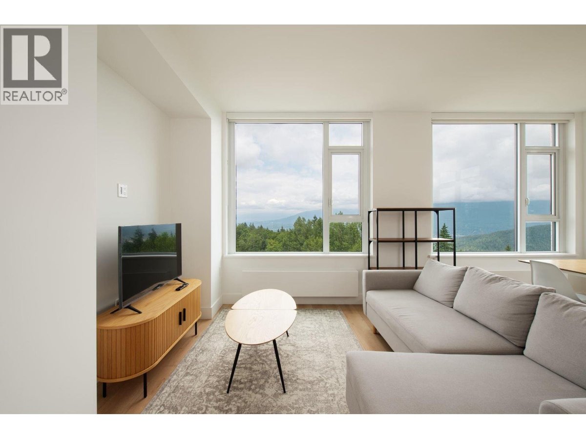 704 8750 UNIVERSITY CRESCENT - Photo 1